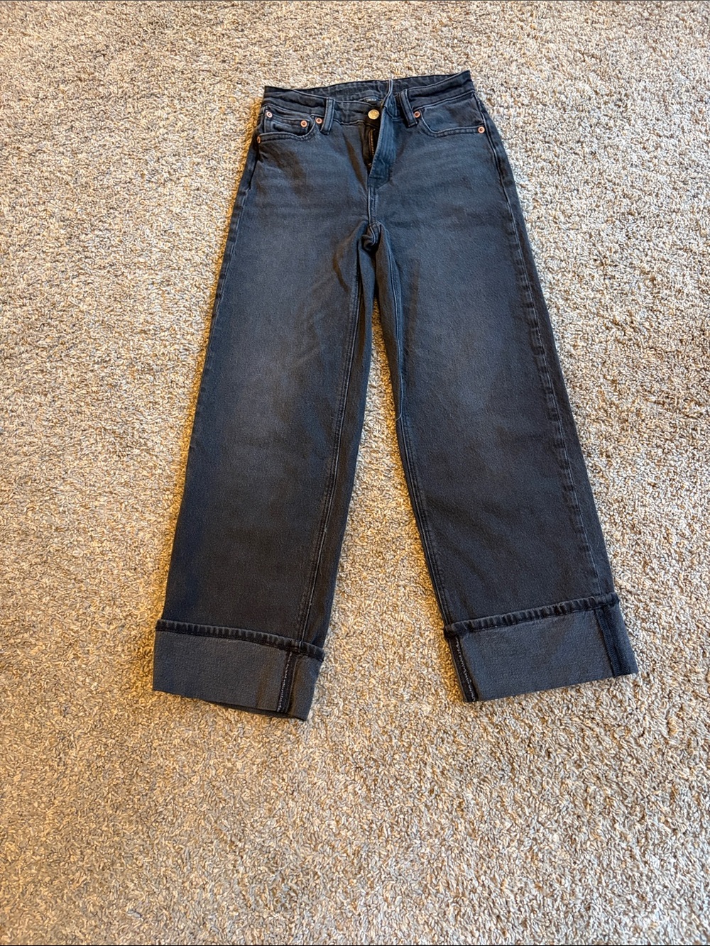 American Eagle Outfitters Women’s Black Relaxed Wide-Leg Jeans